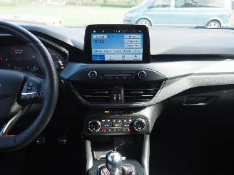 Ford Focus 1.0 EcoBoost Hybrid ST Line picture 19