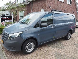 danneggiata veicoli commerciali Mercedes Vito 110CDI Functional Lang 2021/9