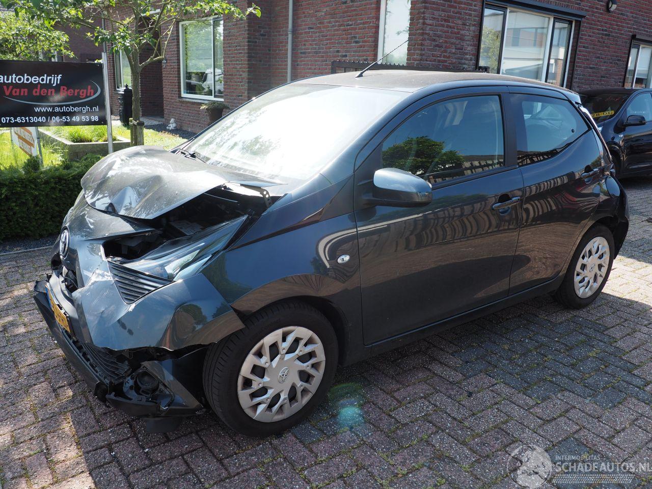 Toyota Aygo 1.0 VVT-i Xplay