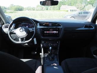 Volkswagen Tiguan 1.4 TSI Act Highline DSG picture 16