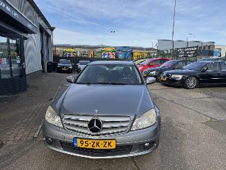 Mercedes C-klasse C180 KOMPESSOR AUTOMAAT picture 3