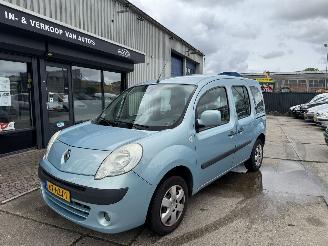skadebil auto Renault Kangoo 1.6 16V AIRCO 2009/7