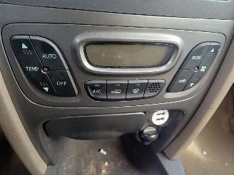 Hyundai Santa Fe 2.0i-16V Dyn. Motion picture 9