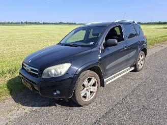 Coche accidentado Toyota Rav-4 2.2 D-4D Cat 2006/3