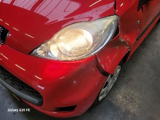 Peugeot 107 1.0i-12v 50-KW XS 5drs picture 12