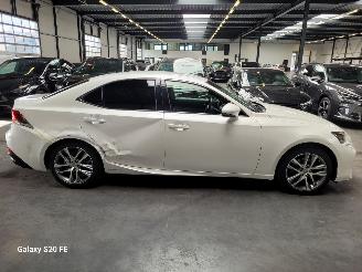 Lexus IS 300h Hybrid 133-KW Automaat picture 5