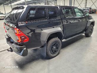 Toyota Hilux 2.8 D-4D 150-KW Automaat 4-WD GR-Sport D.C. picture 3