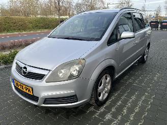 Avarii autoturisme Opel Zafira 1.8 Enjoy Airco 7 persoons 2006/10