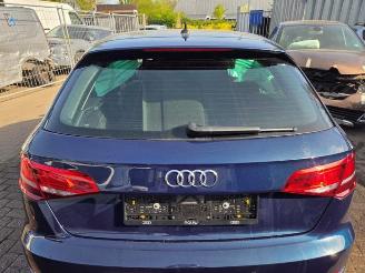 Uttjänta bilar auto Audi A3 A3 Sportback (8VA/8VF), Hatchback 5-drs, 2012 / 2020 1.0 30 TFSI 12V 2020/1