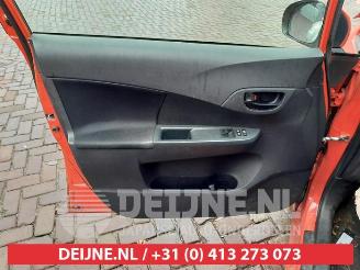 Subaru Trezia Trezia, MPV, 2011 1.33 16V Dual VVT-I picture 10
