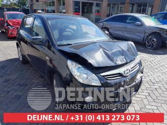 Salvage car Hyundai I-20 i20, Hatchback, 2008 / 2015 1.2i 16V 2010/9