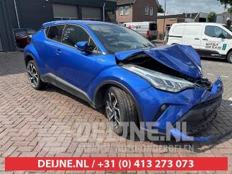 Vrakbiler auto Toyota C-HR C-HR (X1,X5), SUV, 2016 1.8 16V Hybrid 2020/11