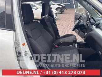 Suzuki Swift Swift (ZC/ZD), Hatchback 5-drs, 2017 1.2 Dual Jet 16V picture 23