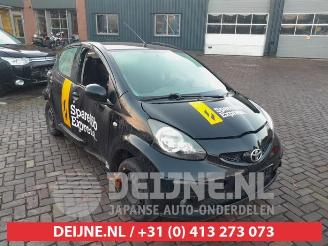 Damaged car Toyota Aygo Aygo (B10), Hatchback, 2005 / 2014 1.0 12V VVT-i 2008/1
