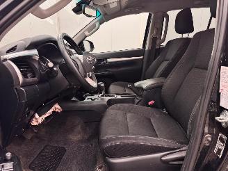 Toyota Hilux 2.8 D-4D Autom. 4WD DC Navi Clima picture 8