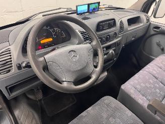 Mercedes Sprinter 311 CDI Horsetruck picture 13
