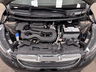 Peugeot 108 1.0 e-VTi Active 5-drs Airco picture 11