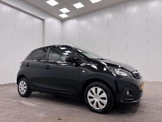 Vaurioauto  passenger cars Peugeot 108 1.0 e-VTi Active 5-drs Airco 2019/11