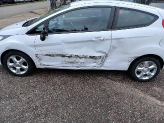 Ford Fiesta Fiesta 6 (JA8) Hatchback 1.25 16V (STJA(Euro 5)) [44kW] picture 5