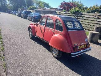 Auto incidentate Citroën 2-cv 2 CV (AZ) Sedan 2CV6 (A06.635) [21kW] 1985/10