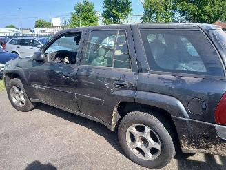 damaged passenger cars Chevrolet TrailBlazer TrailBlazer (KC) SUV 4.2 24V AWD (LL8(L6-254)) [217kW 2005/9