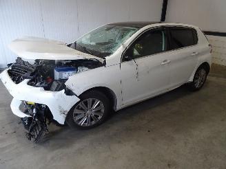 skadebil auto Peugeot 308 1.2 THP 2018/9