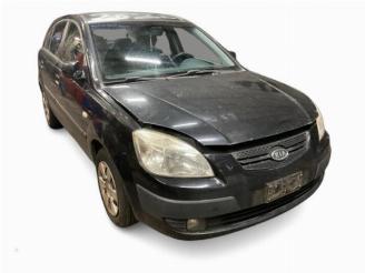 Uttjänta bilar auto Kia Rio Rio II (DE), Hatchback, 2005 / 2011 1.4 16V 2007/3