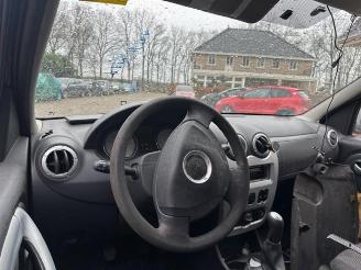 Dacia Logan  picture 4