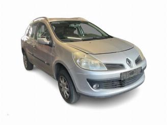 Vrakbiler auto Renault Clio Clio III Estate/Grandtour (KR), Combi, 2007 / 2014 1.2 16V TCE 100 2008/8