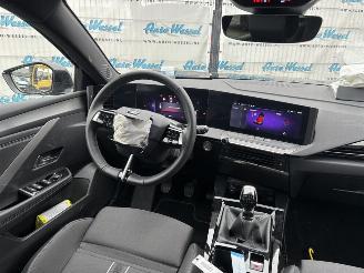 Opel Astra Sports Tourer GS 1.2 Turbo 96 KW picture 6