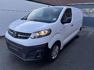 skadebil bedrijf Opel Vivaro-e Edition M 50kWh 3-Sitzer KLIMA AHK SOH 89% 2021/12