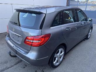 Mercedes B-klasse 180 B 180 Automaat | Half leder | Trekhaak | Bi-Xenon | Cruise picture 3