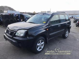 Vrakbiler auto Nissan X-Trail X-Trail (T30), SUV, 2001 / 2013 2.0 16V 4x4 2002/9