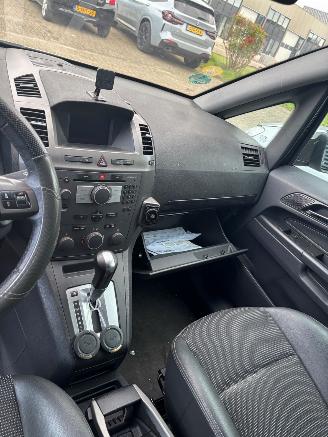 Opel Zafira  picture 8