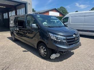 Damaged car Renault Trafic 2.0 DCI 110KW PASSENGER  LANG 9P AIRCO KLIMA  NAVI 2024/12