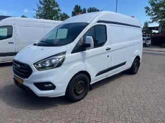 krockskadad bil bedrijf Ford Transit Custom 2.0 TDCI MHEV 96KW L2H2  AIRCO KLIMA EURO6 2020/1