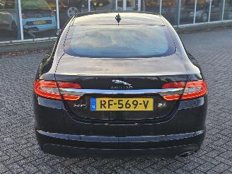 Jaguar XF 2.2 D R-sport S200 16V Sedan 4Dr Diesel 2.179cc 147kW (200pk) RWD picture 2