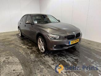 Vrakbiler auto BMW 3-serie 3 serie (F30), Sedan, 2011 / 2018 320i 2.0 16V 2012/4