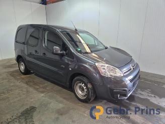 damaged passenger cars Citroën Berlingo Berlingo, Van, 2008 / 2021 1.6 BlueHDI 75 2016/12