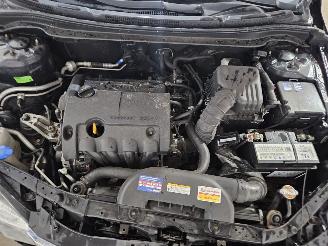 Kia Cee d 1.4 CVVT 16V Hatchback 4Dr Benzine 1.396cc 66kW (90pk) FWD picture 9