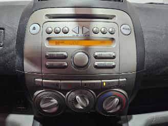 Daihatsu Sirion 1.3 16V DVVT Hatchback  Benzine 1.298cc 67kW (91pk) picture 10