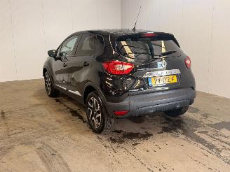 skadebil auto Renault Captur 0.9 Energy TCE 12V SUV  Benzine 898cc 66kW (90pk) FWD 2017/7