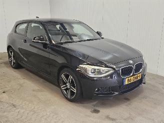 Unfallwagen BMW 1-serie 116i 1.6 16V Hatchback 2Dr Benzine 1.598cc 100kW (136pk) RWD 2012/11
