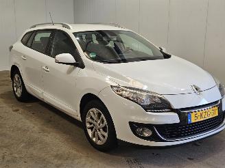 Unfallwagen Renault Mégane 1.5 dCi 110 Combi/o 4Dr Diesel 1.461cc 81kW (110pk) FWD 2013/8