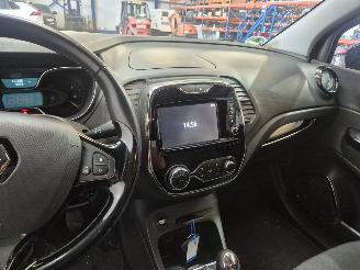 Renault Captur 0.9 Energy TCE 12V SUV  Benzine 898cc 66kW (90pk) FWD picture 9