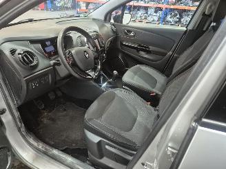 Renault Captur 0.9 Energy TCE 12V SUV  Benzine 898cc 66kW (90pk) FWD picture 6