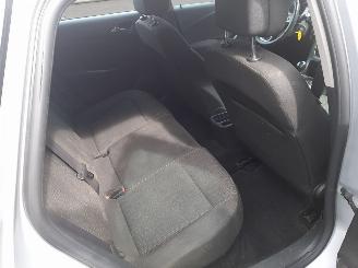 Opel Astra 1.6 CDTI picture 17