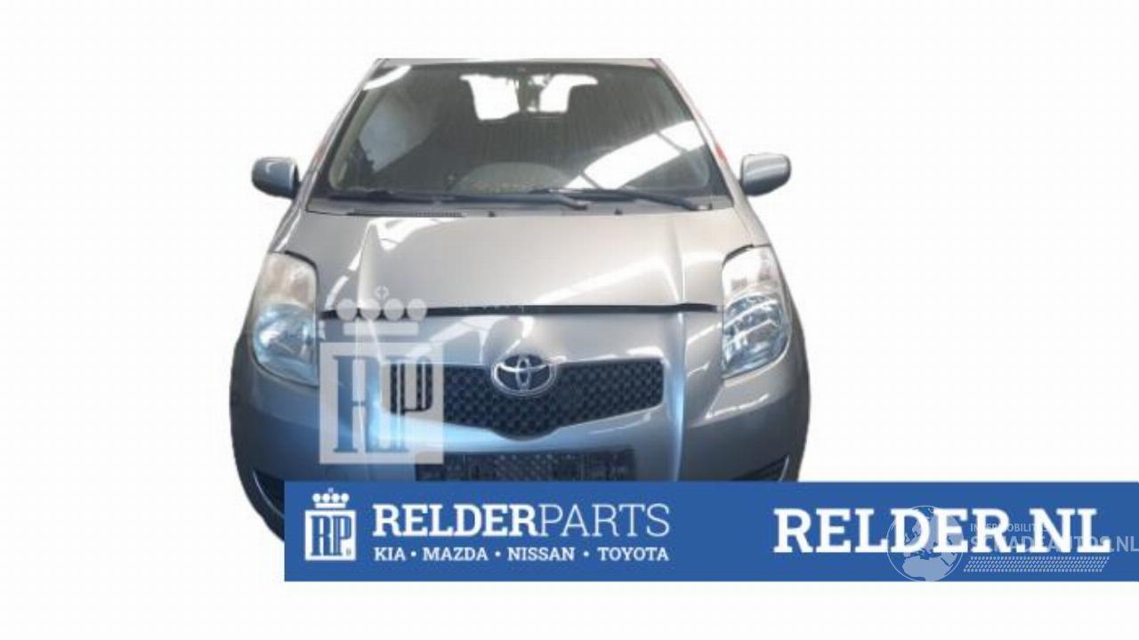Toyota Yaris Yaris II (P9), Hatchback, 2005 / 2014 1.3 16V VVT-i