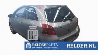 Toyota Yaris Yaris II (P9), Hatchback, 2005 / 2014 1.3 16V VVT-i picture 4