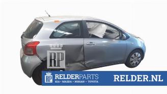 Toyota Yaris Yaris II (P9), Hatchback, 2005 / 2014 1.3 16V VVT-i picture 7